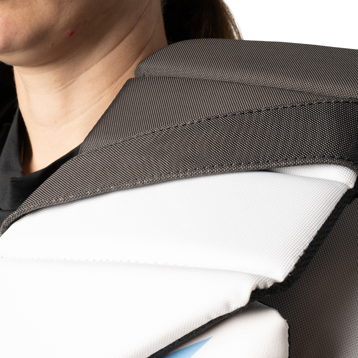 BAUER VAPOR FLY W CHEST PROTECTOR