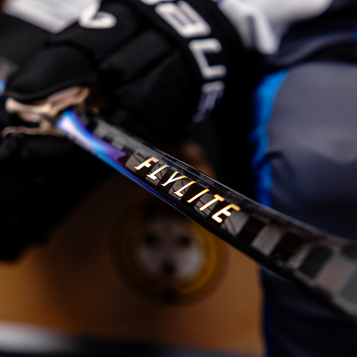 BAUER VAPOR FLYLITE GRIP STICK SENIOR